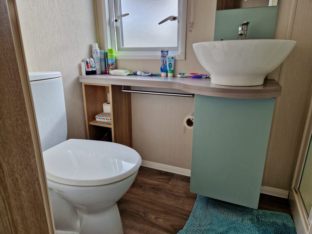 Haven Seashore bronze caravan bathroom