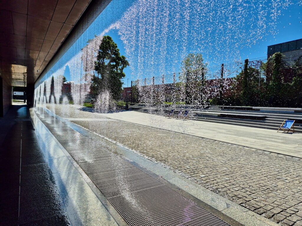 Behind the water printer at Hydropolis Wroclaw